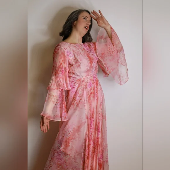 Stunning 70s Pleated Floaty Long Sleeve Maxi Dress - Picture 8 of 8